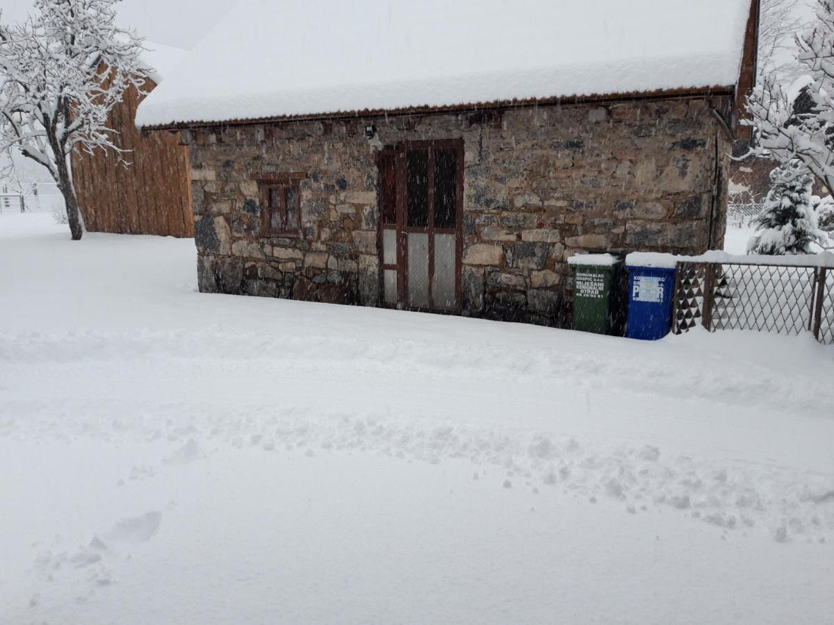 Kuca Za Odmor Dikka Brusane Lika Exterior foto