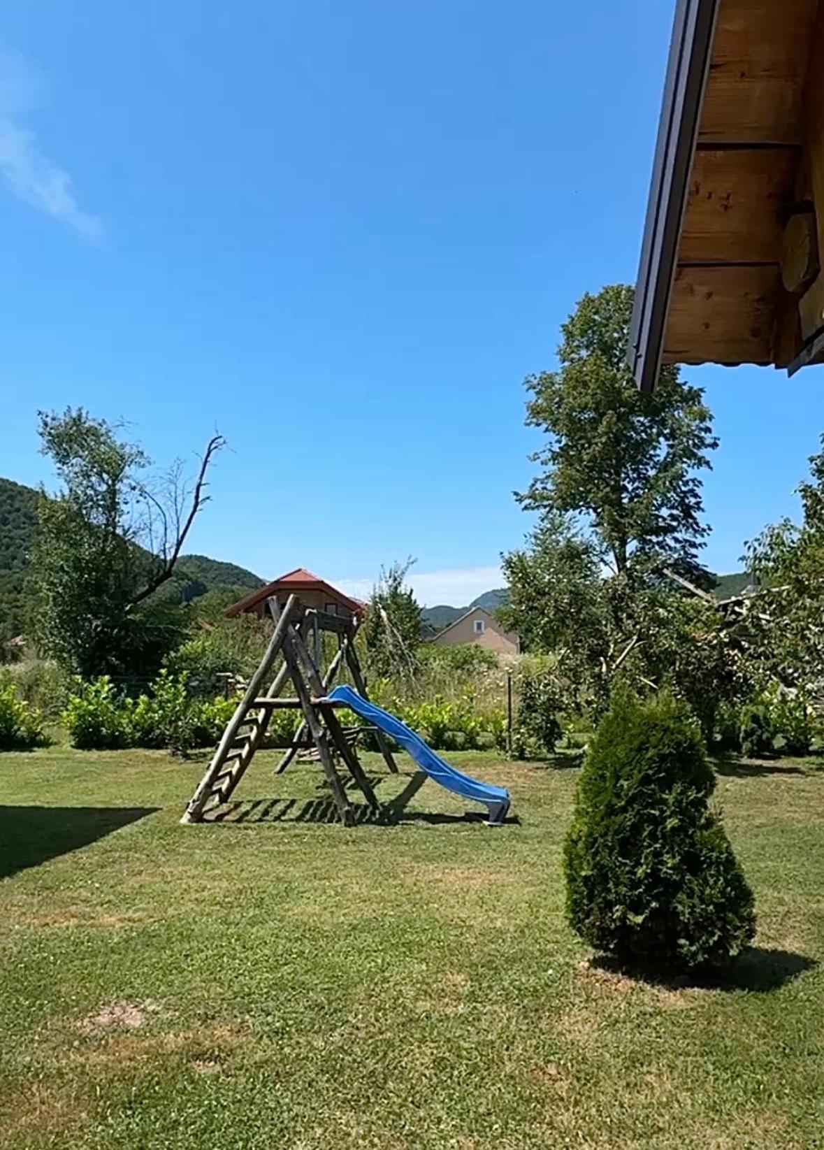 Kuca Za Odmor Dikka Brusane Lika Exterior foto